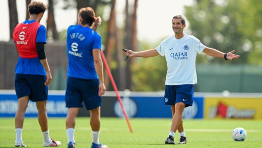 Góc Nhìn V8WIN: La Gazzetta: Chivu nghiên cứu đội hình xuất phát, Inter gặp Napoli muố